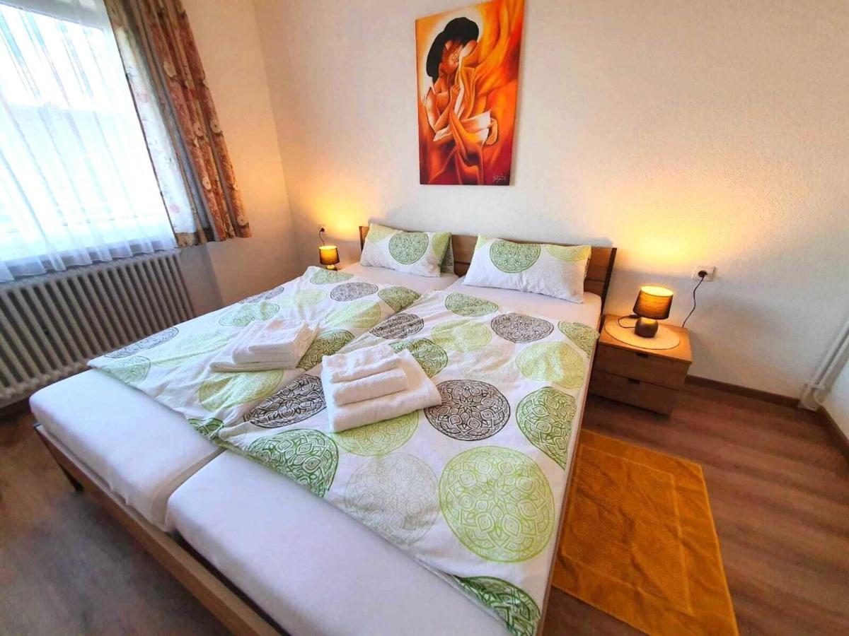 Comfortable Flat In Goerwihl With Balcony Gorwihl Exterior photo