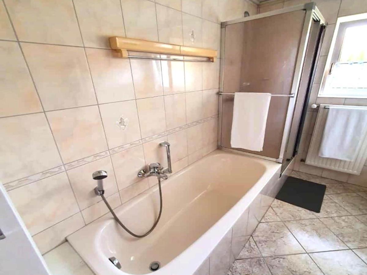 Comfortable Flat In Goerwihl With Balcony Gorwihl Exterior photo